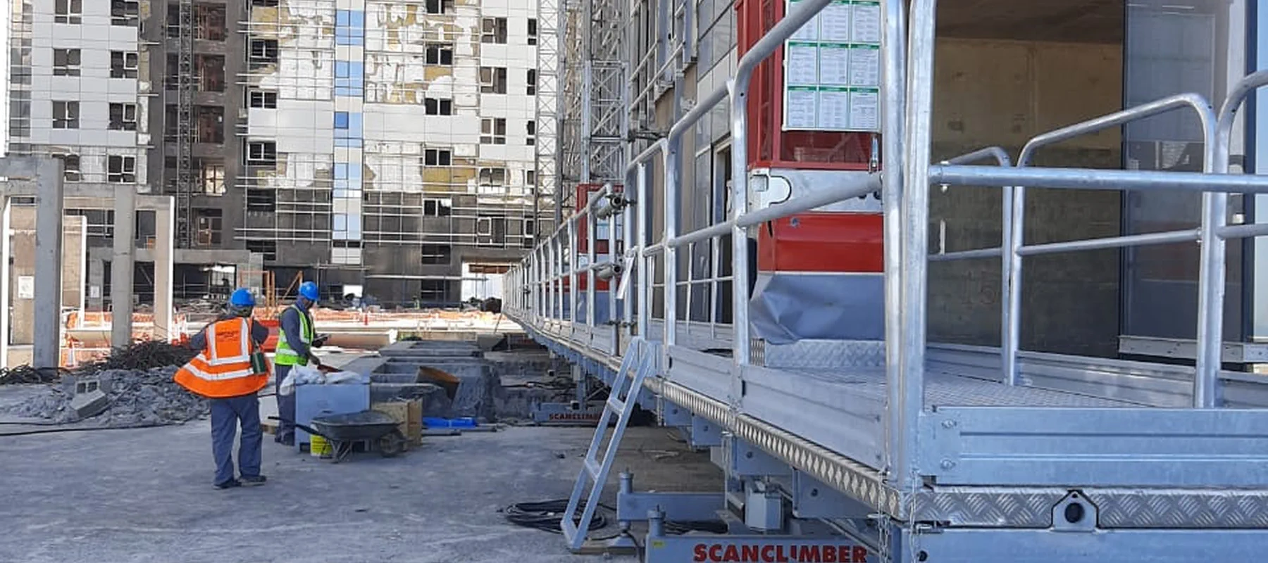 Mina Plaza Abu Dhabi Demolition Banner