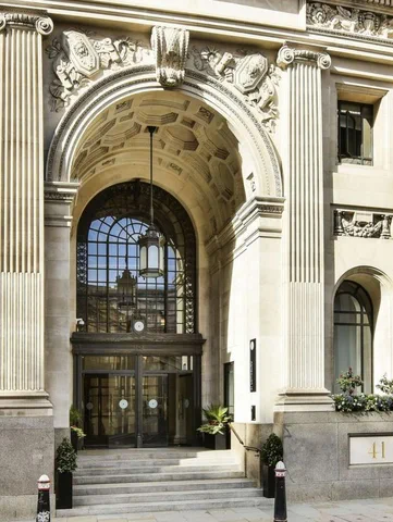 Brogan Group have secured the scaffold and hoist package for 41 Lothbury, London. 