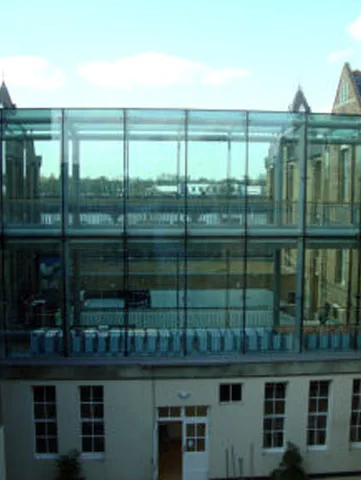 Contract Awarded for London Hospital