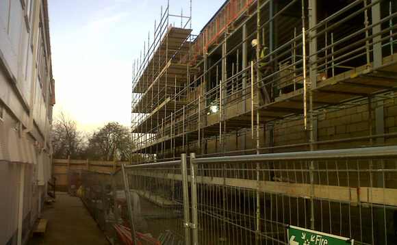 large scaffolding contractor