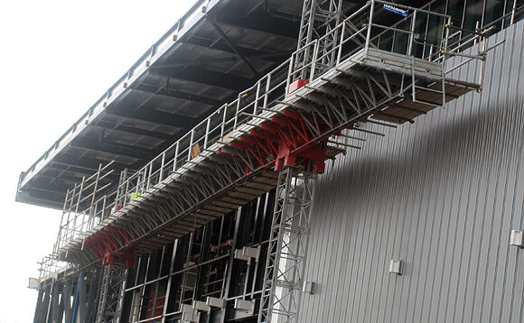 mast climbing platform