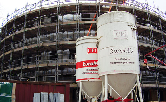 large scaffolding contractor