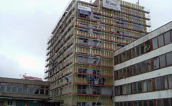 large scaffolding contractor