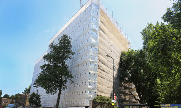 large scaffolding contractor