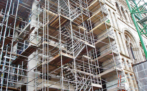 large scaffolding contractor
