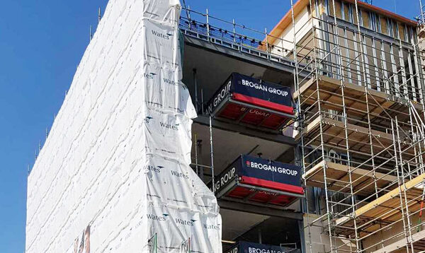 large scaffolding contractor