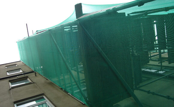large scaffolding contractor