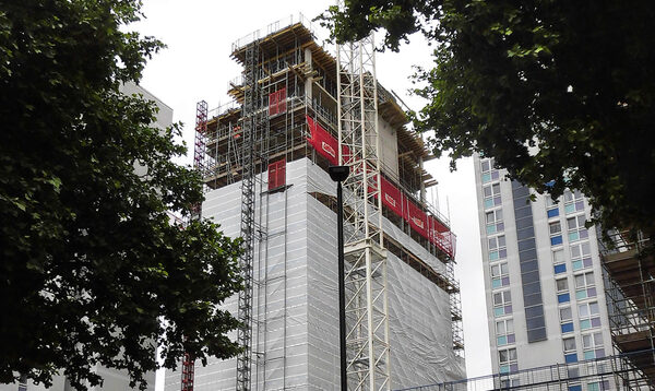 large scaffolding contractor