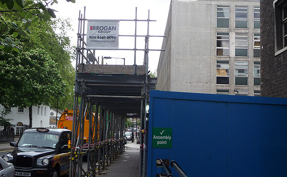 large scaffolding contractor