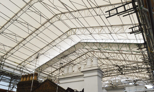 large scaffolding contractor